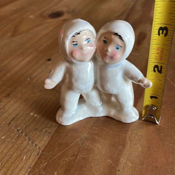 Vintage Porcelain Snow Babies - Picture 7 of 7